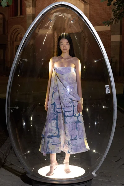 Look 50